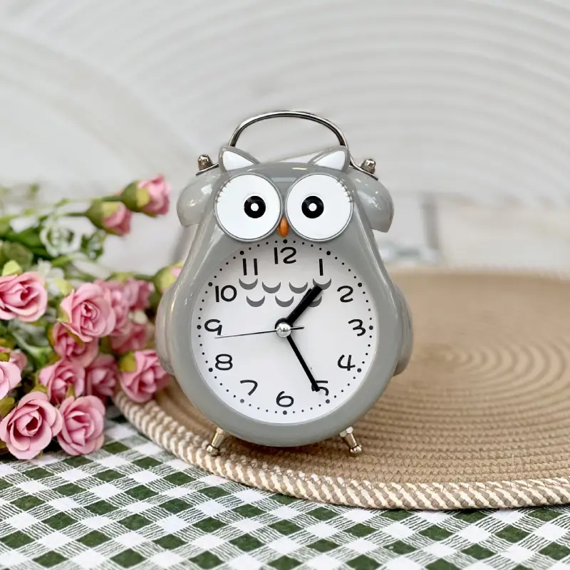 owl-desk-clock