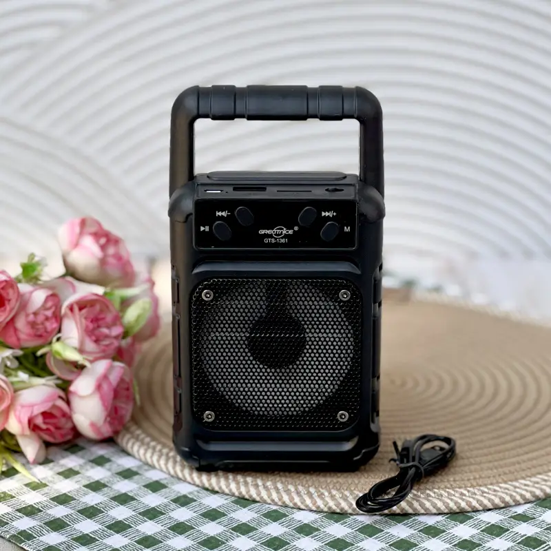 speaker-with-handel