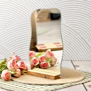 آیینه دفرمه پایه چوبی